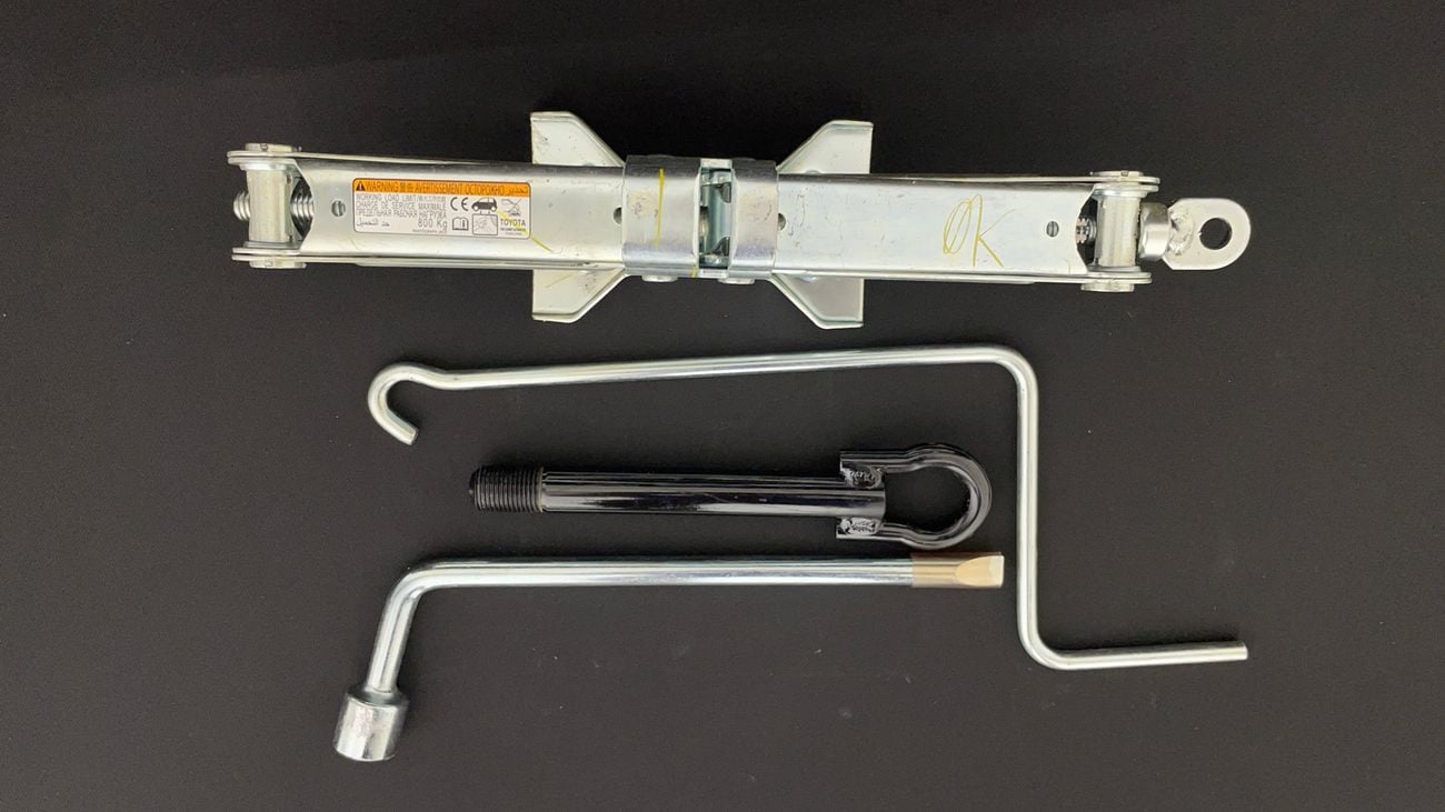 تويوتا يارس E 1.5 | بدون دفعة مقدمة | اختبار القيادة في المنزل