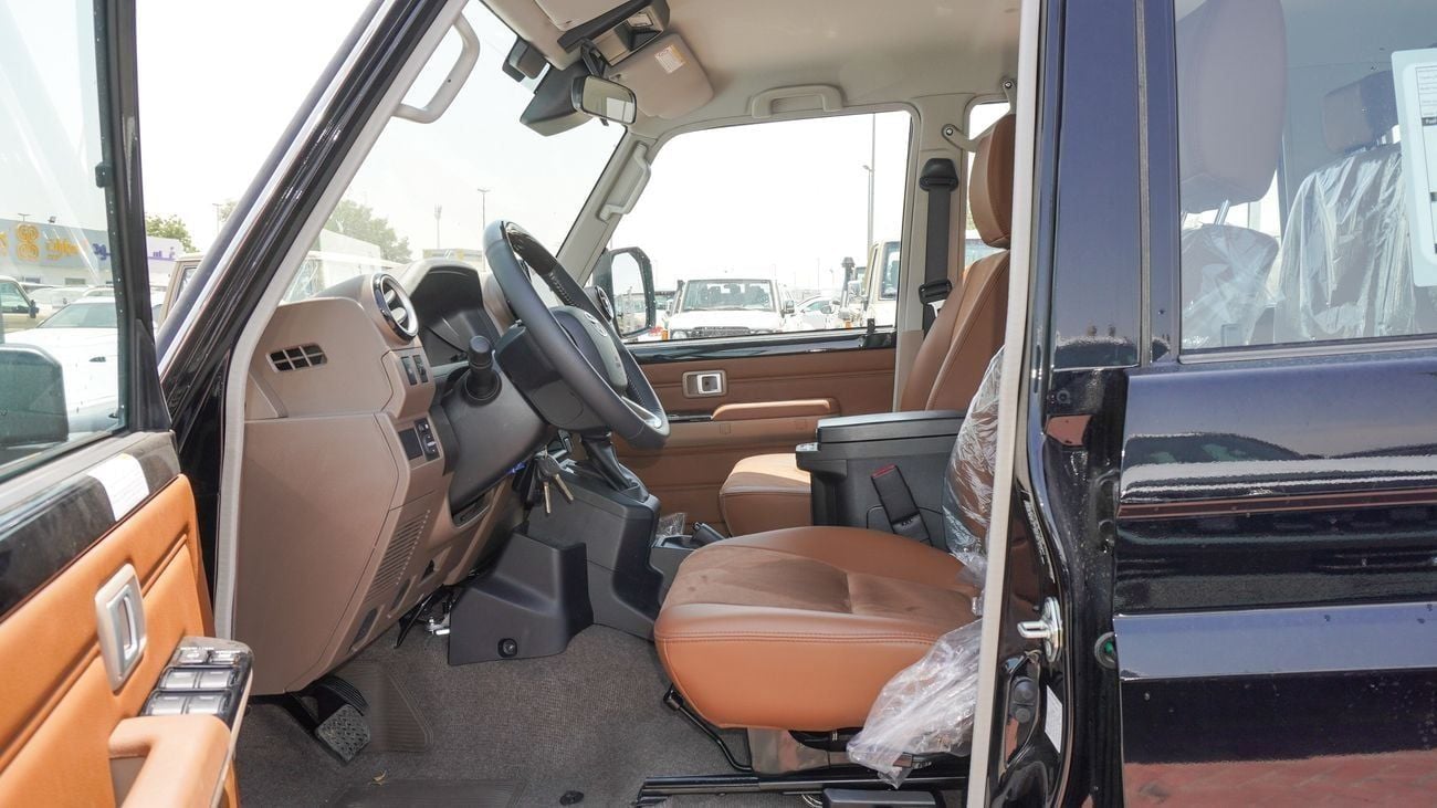 Toyota Land Cruiser 70 HT VXR LX 4.0L V6 A/T
