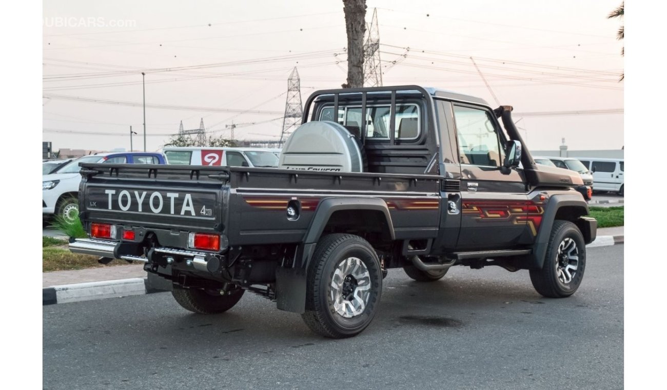 تويوتا لاند كروزر بيك آب TOYOTA LAND CRUISER PICKUP 2.8L 4WD SUV 2024 | AUTO TRANSMISSION | REAR CAMERA | DIFFERENTIAL LOCK |