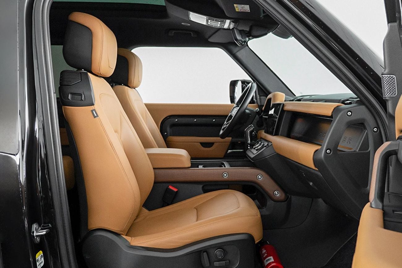 لاند روفر ديفندر P400 90 HSE 3.0L (6 Seater)