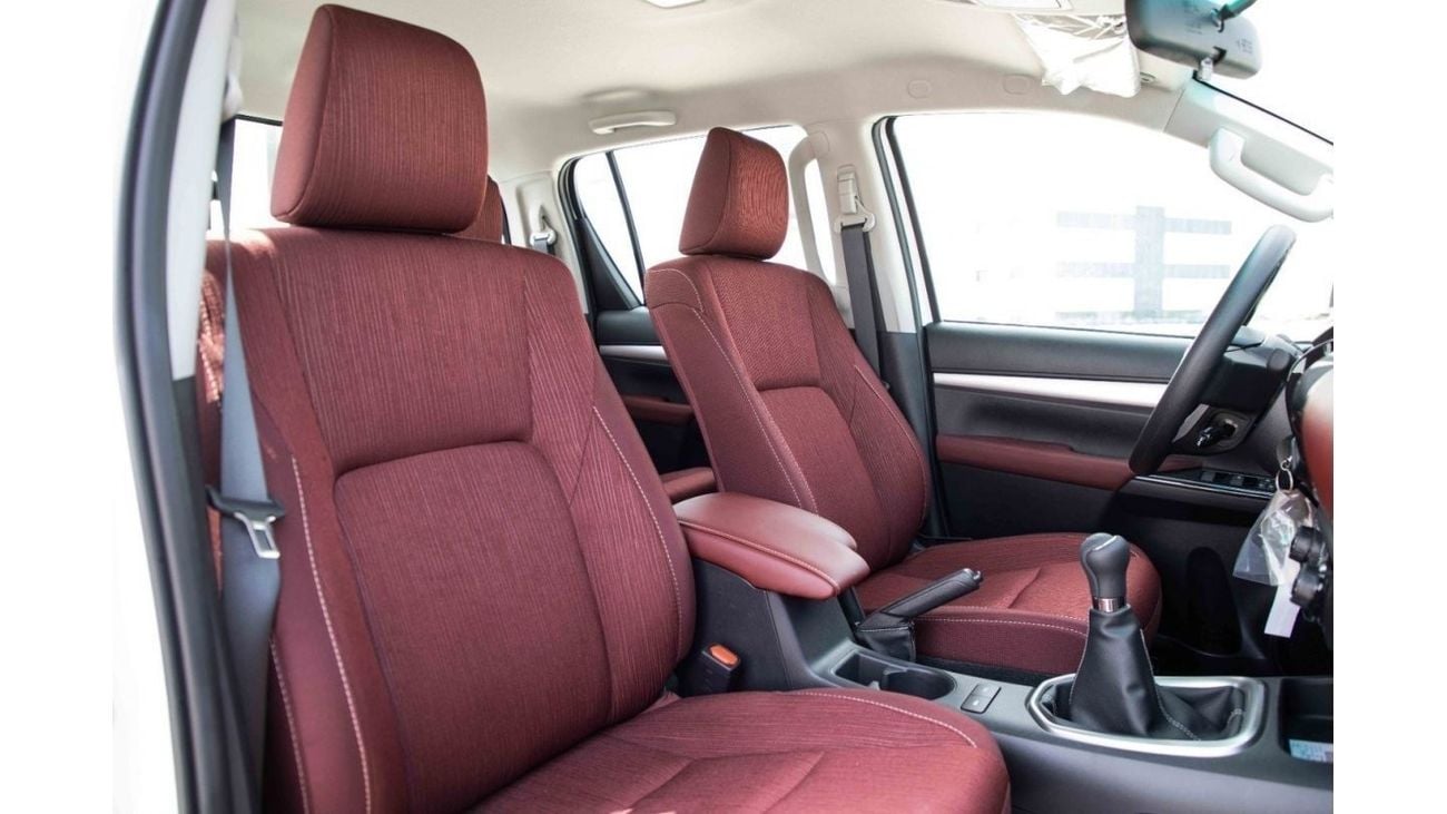 Toyota Hilux 2024 Toyota Hilux 4x4 DC 2.8 SR5 - Super White inside Maroon | Export Only