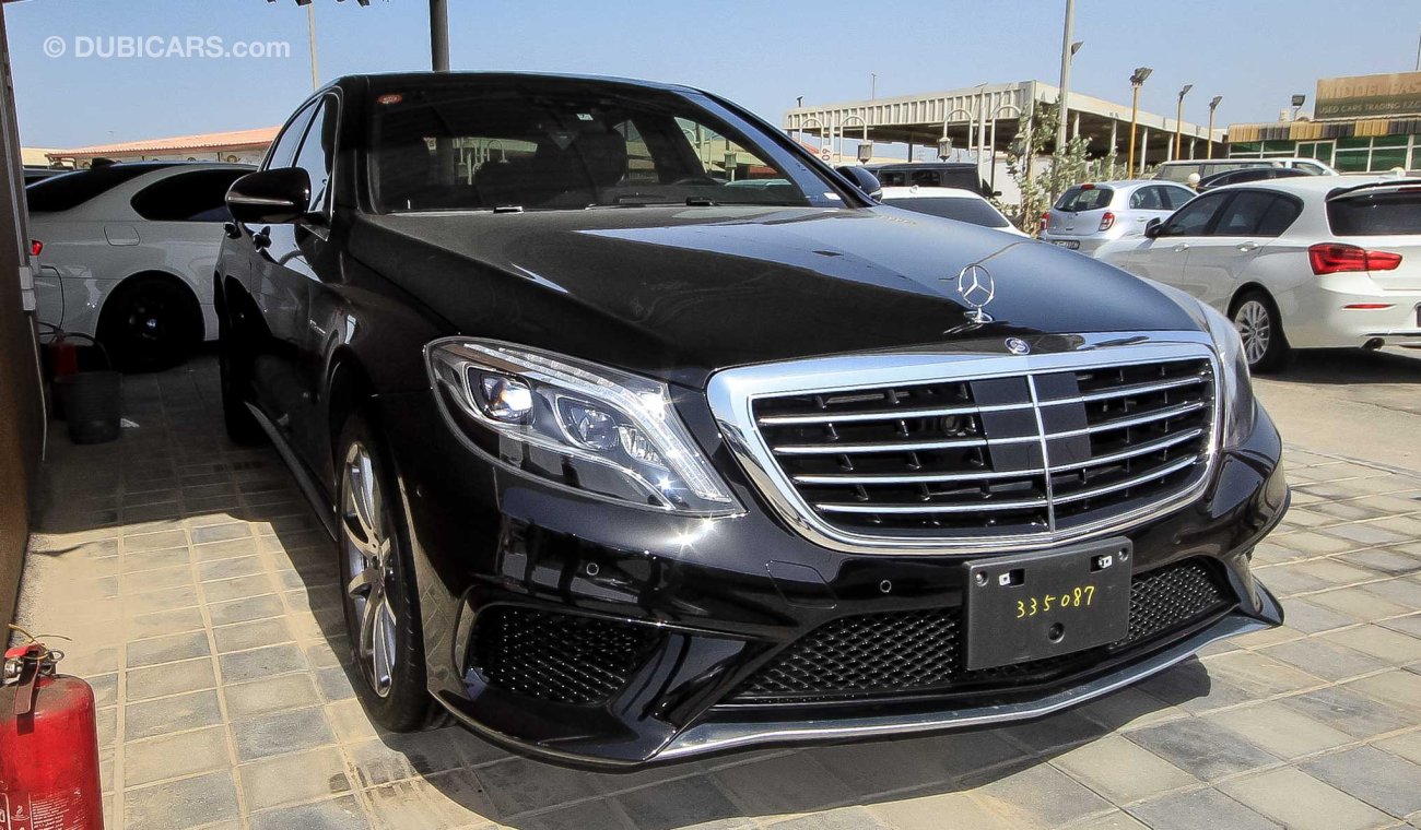 Mercedes-Benz S 63 AMG 4 Matic