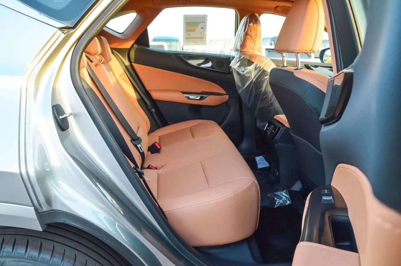 لكزس NX350h LEXUS NX350 2.4L AWD PETROL SUV 2025