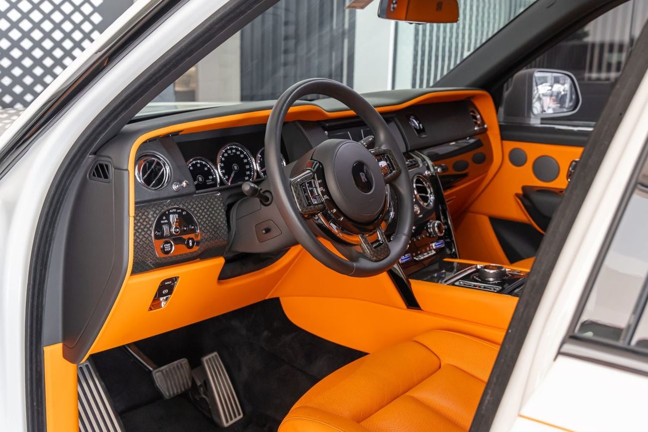 رولز رويس كولينان Rolls-Royce Cullinan Black Badge | Bespoke Orange Interior | Fully loaded | WARRANTY AVAILABLE PITST