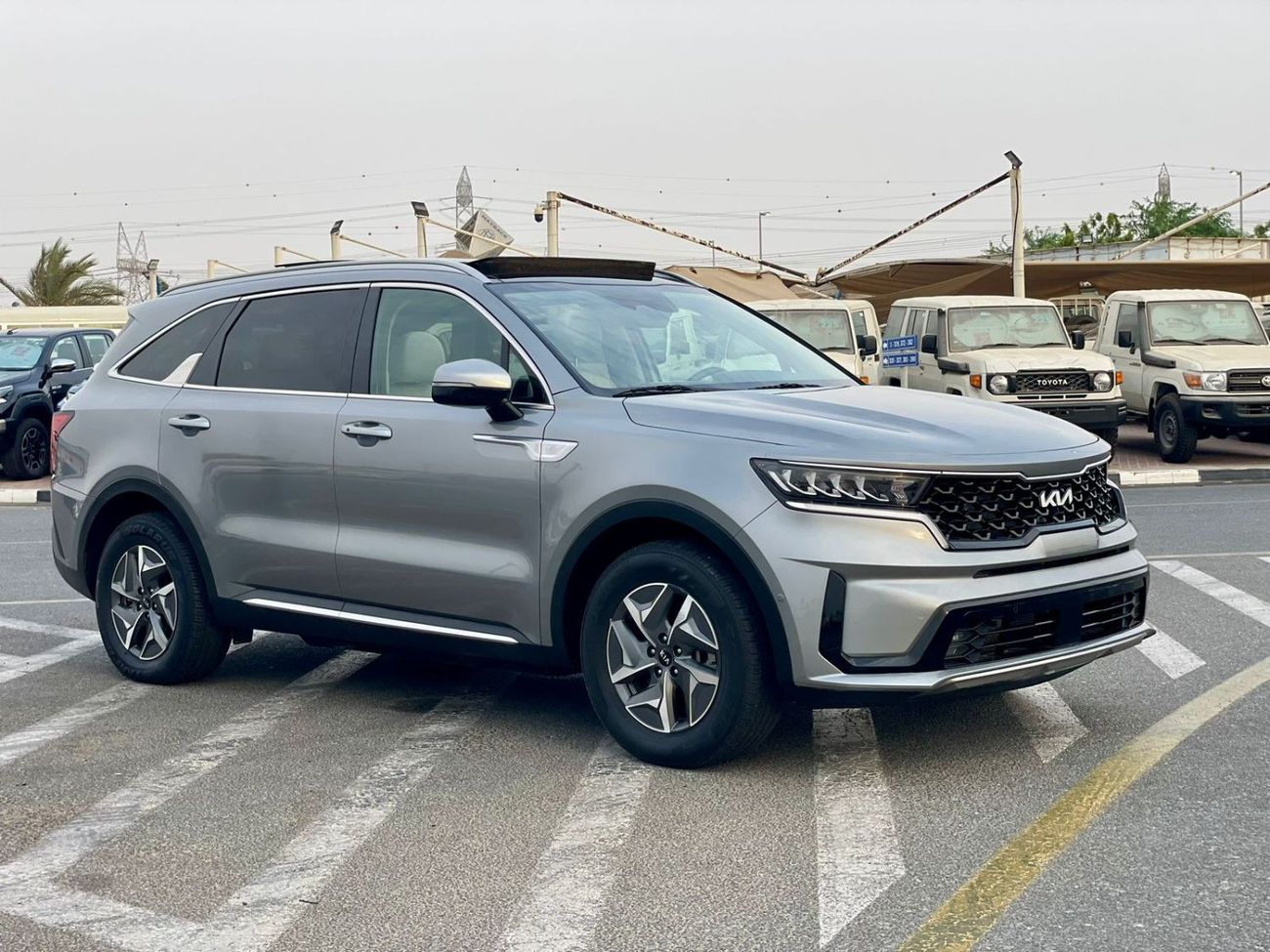 Kia Sorento 2021 Kia Sorento EX 1.6L Turbo V4 Hybrid Fuel Full Optiom Panoramic View - 7 Leather Seats With Rada