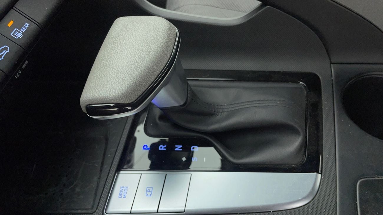 Hyundai Elantra SMART 1.6 | Zero Down Payment | Home Test Drive