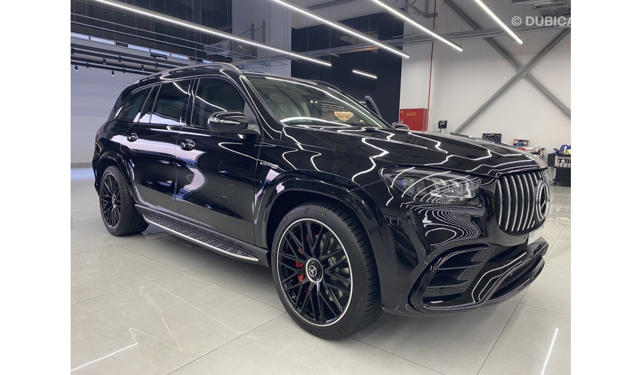 مرسيدس بنز GLS 63 AMG Nearly new, listed by owner, GCC Spec, under warranty