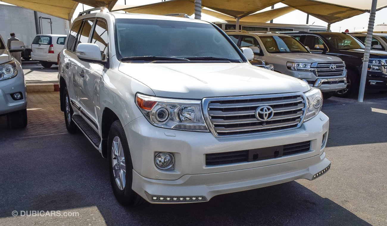 Toyota Land Cruiser VXR V8