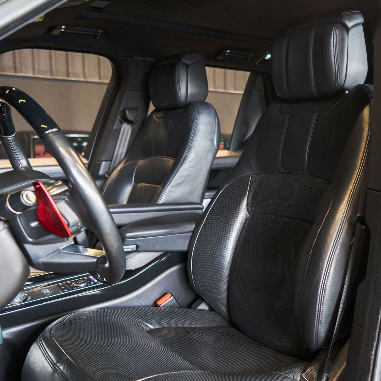 لاند روفر رينج روفر AED 2,969  P.M • 0% Downpayment • Rover Range Rover Vogue SE P525 • 1 Year Warranty