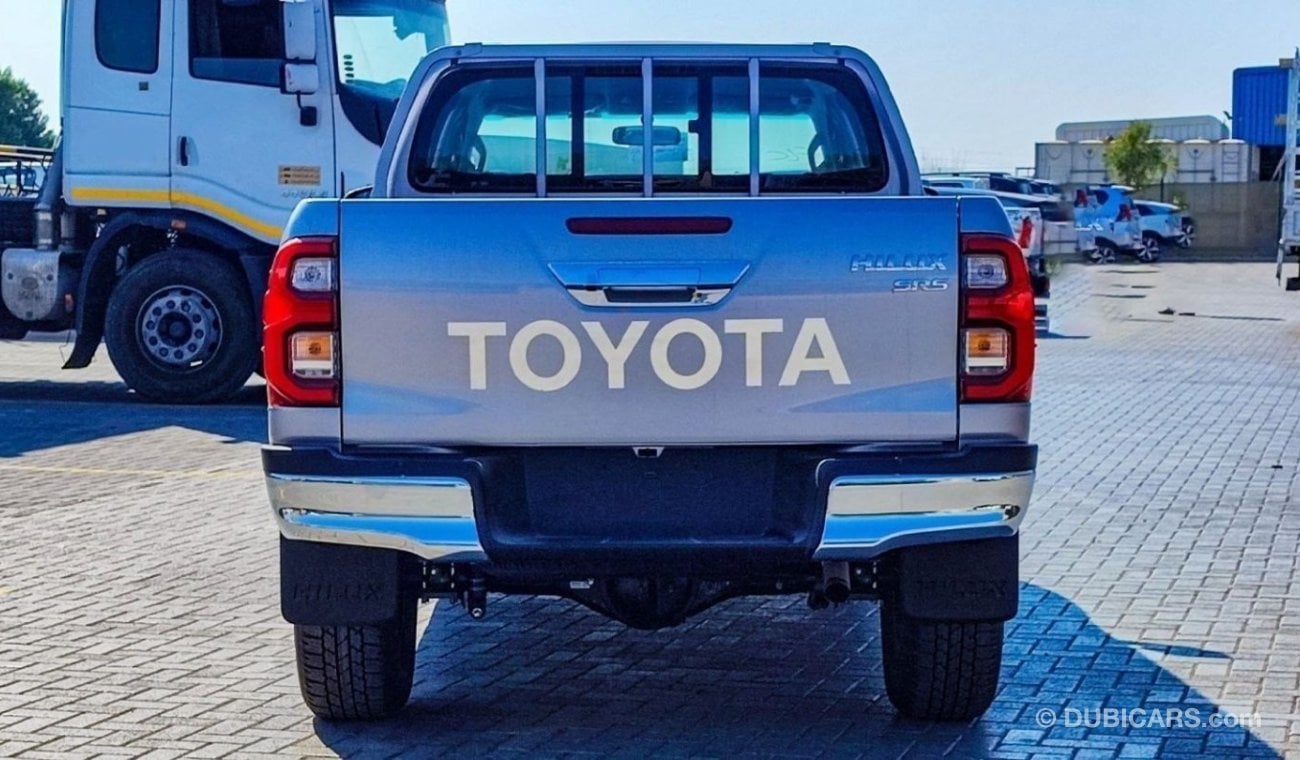 Toyota Hilux HILUX 2.4L FOLL OPTION DIESEL