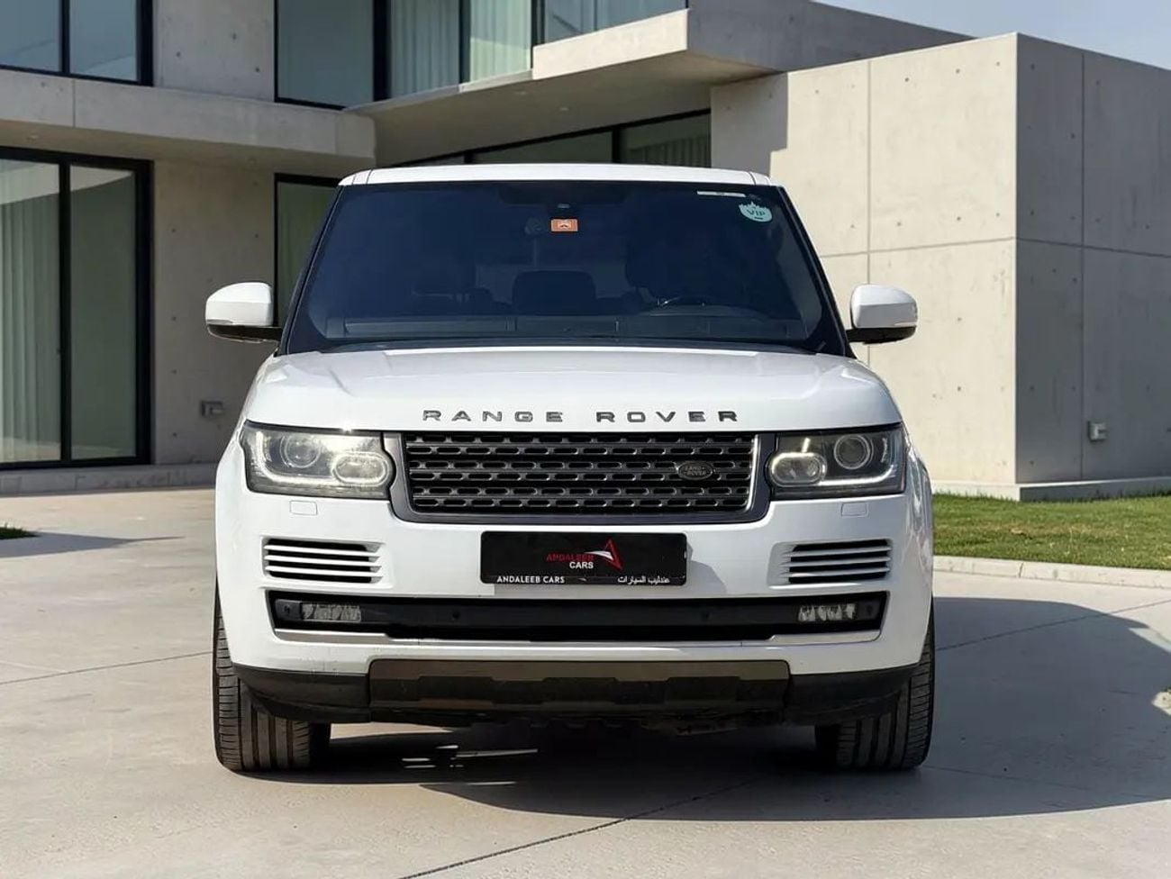 Land Rover Range Rover HSE RANGE ROVER HSE | 5.0L V8 | 4WD | GCC SPECS | 2016