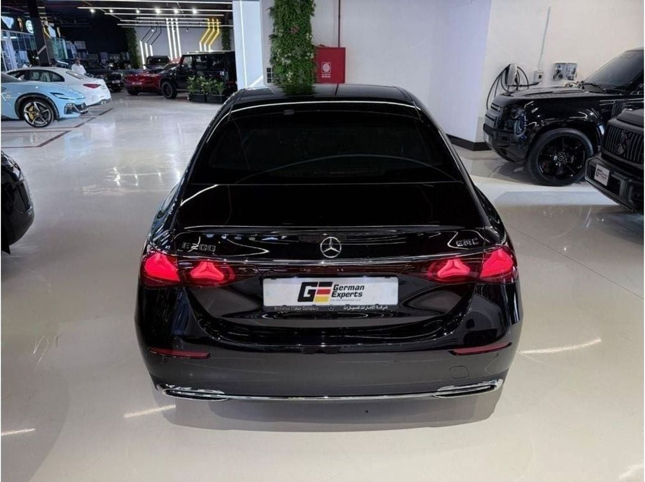 Mercedes-Benz E200 2025 MERCEDES BENZ E200 AMG LINE - Dealer Warranty 2 years could be extend