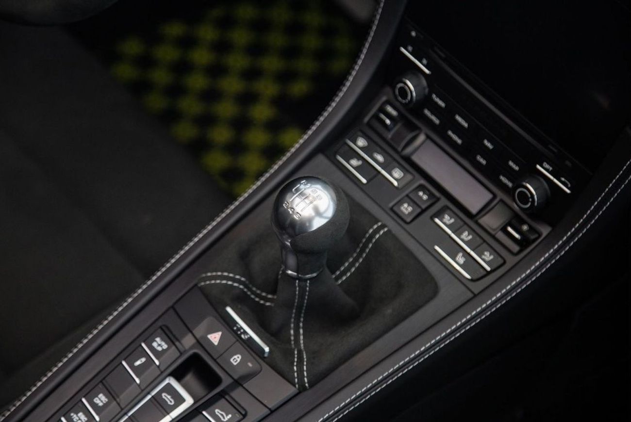 بورش 718 سبيدر WARRANTY AUG 2026