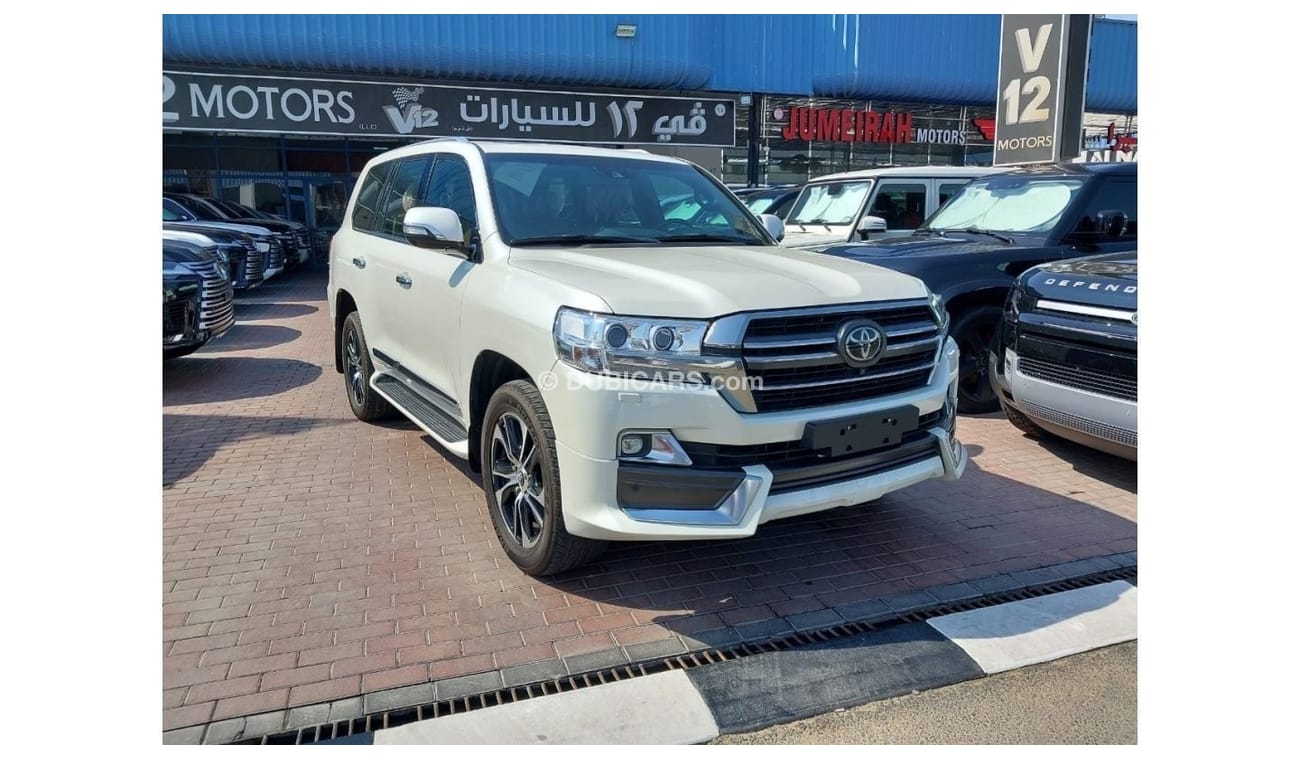 تويوتا لاند كروزر تويوتا لاندكروزر في اكس ار اس رجراند تورينج 2021 V8 5.7 KM 51000