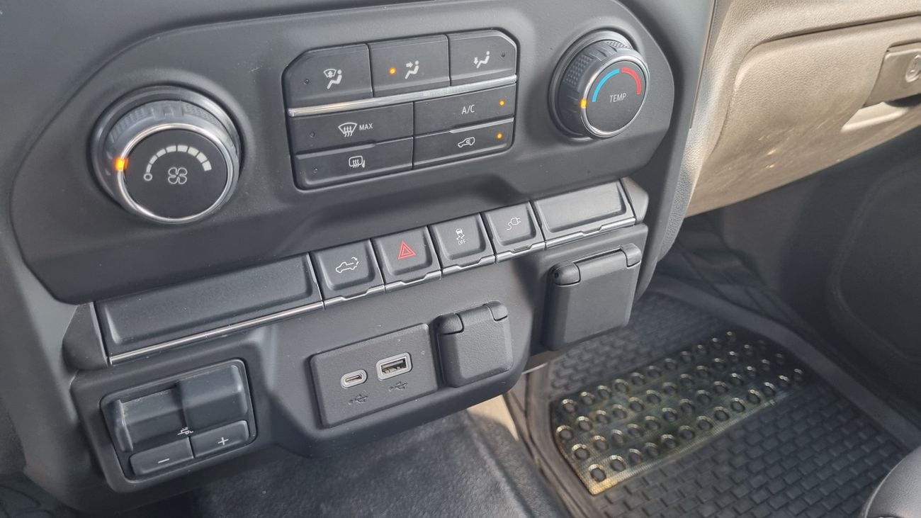 Used Chevrolet Silverado 2021 for sale in Dubai 795453