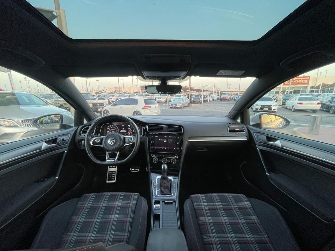 Volkswagen Golf GTI P1 Volkswagen Golf GTi _GCC_2019_Excellent Condition _Full option