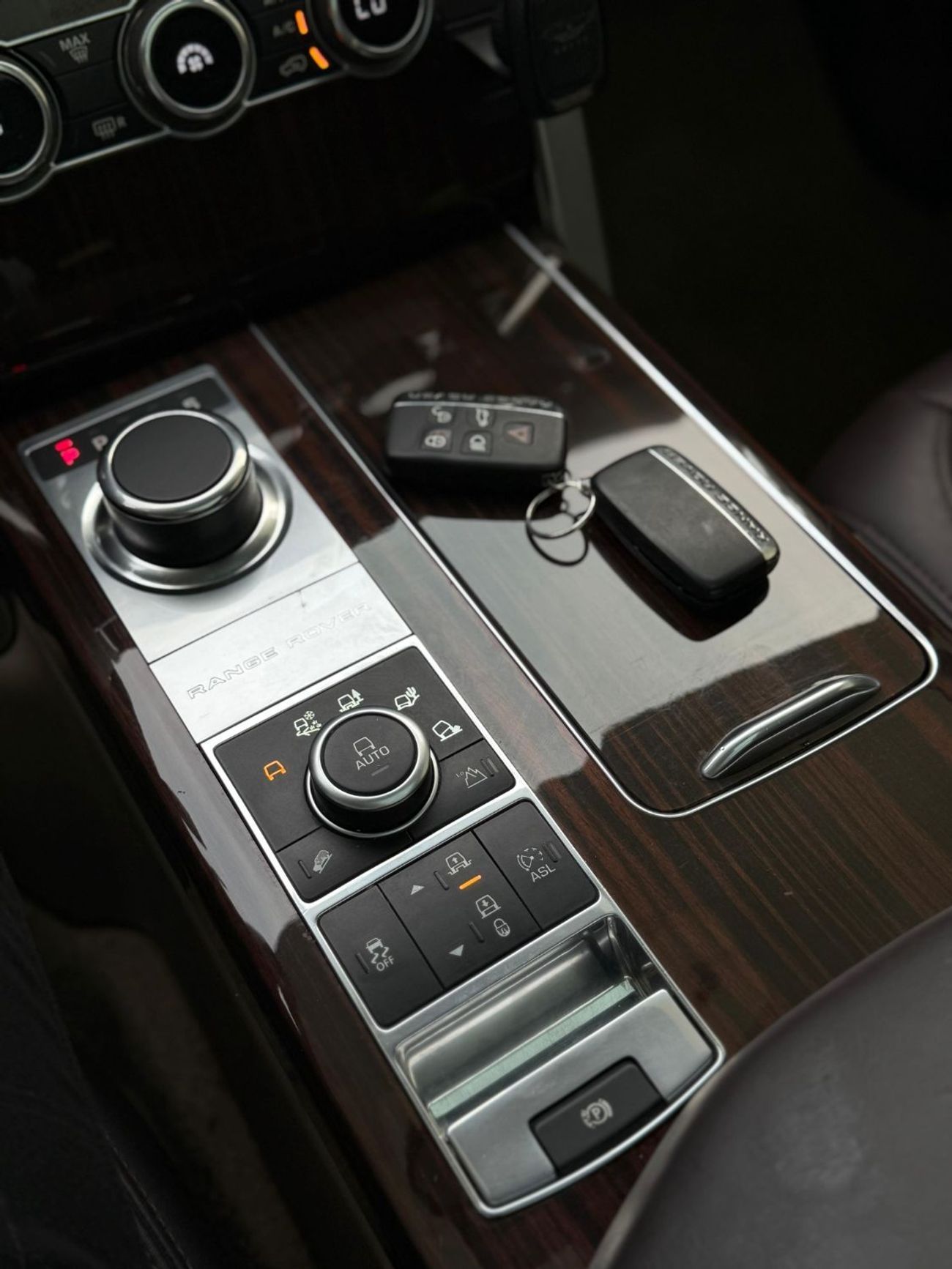 Land Rover Range Rover Vogue SE 5.0L