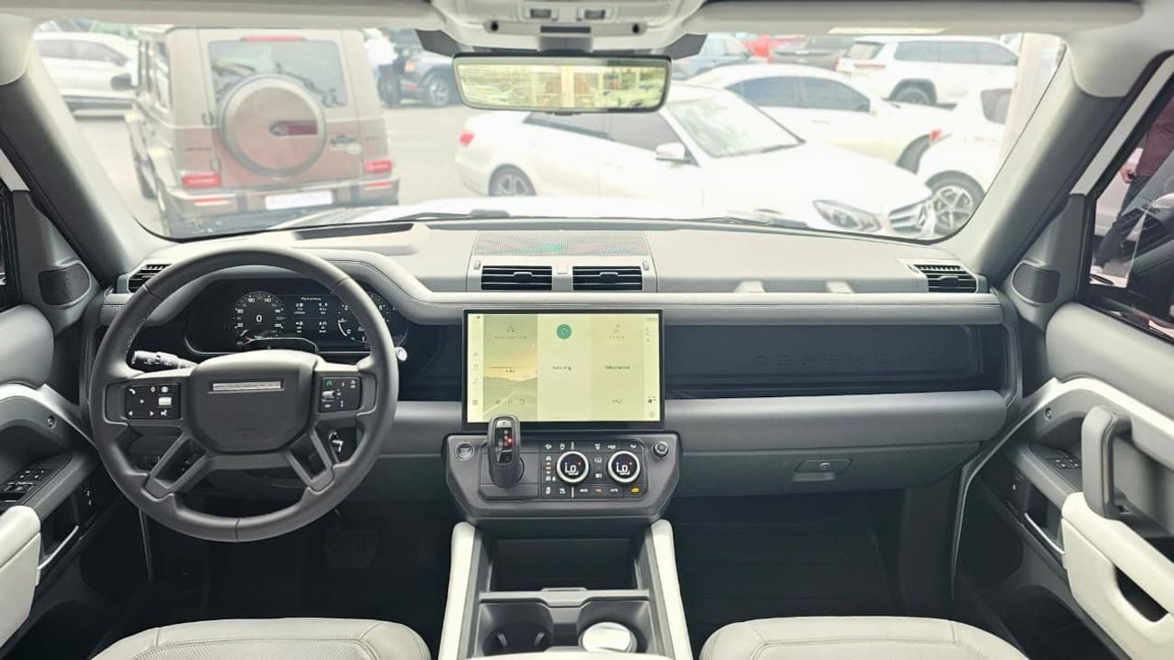 Land Rover Defender 2026 Land Rover Defender P400 HSE – White | Like New | GCC Specs