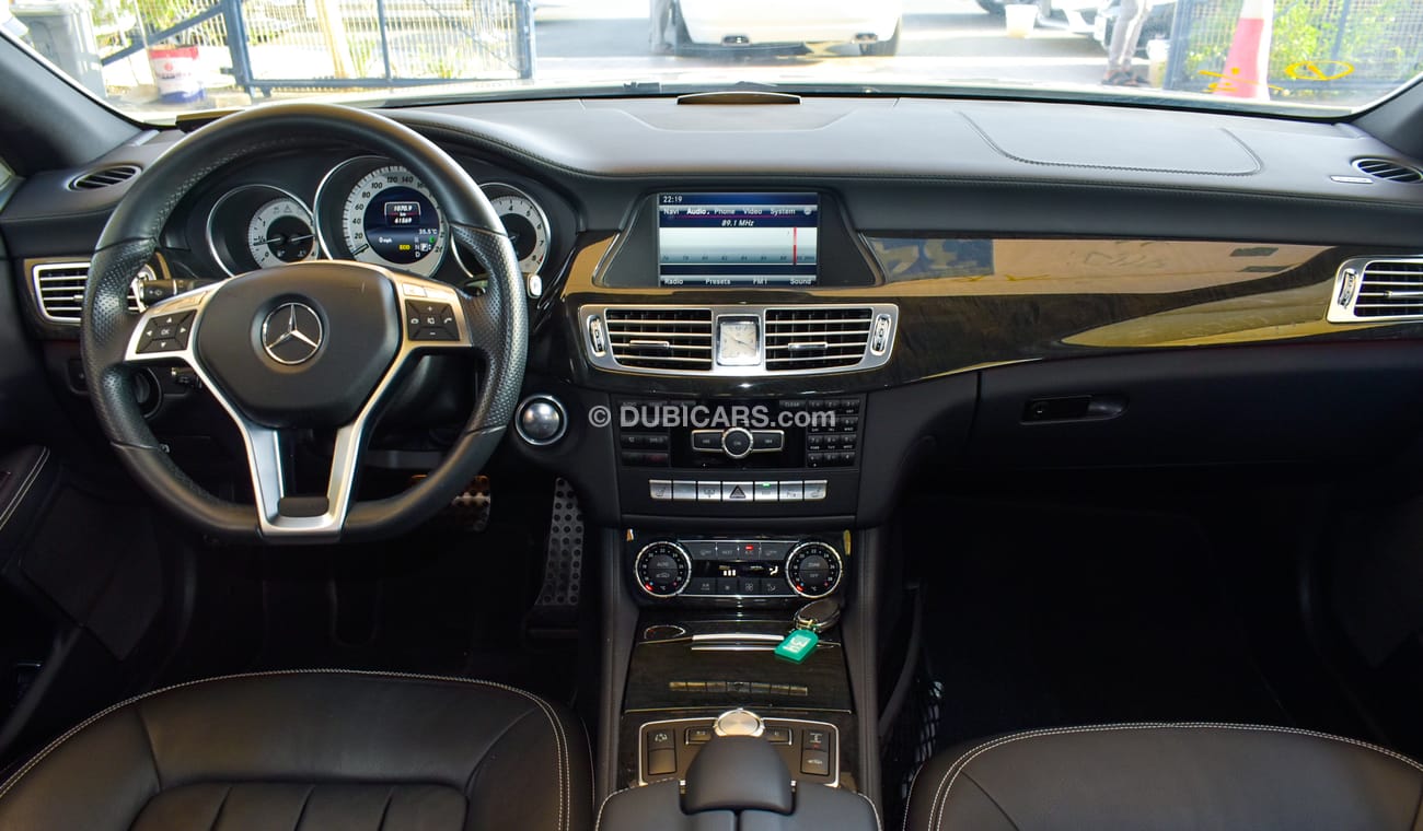 Mercedes-Benz CLS 350 550 Badge