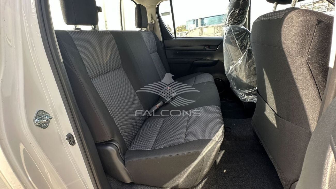 Toyota Hilux 2.4L V4 DC-2WD-GLX-MT