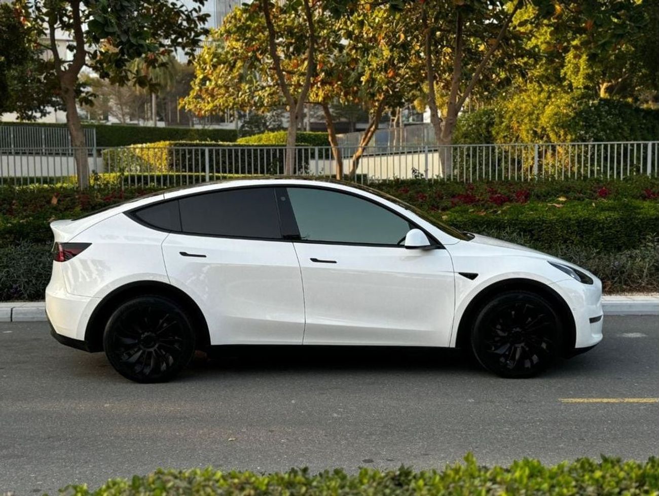 تسلا موديل Y LONG RANGE DUAL MOTOR