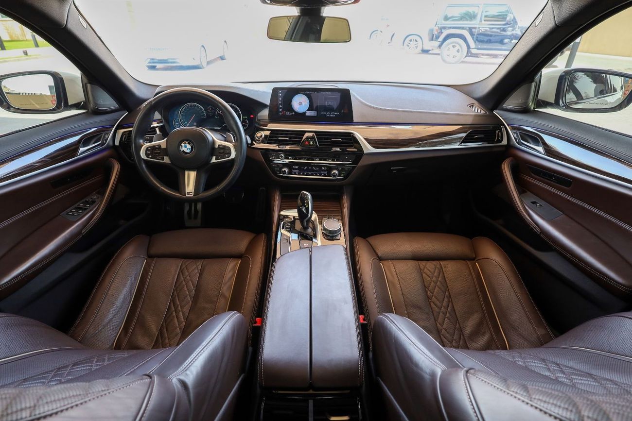 بي أم دبليو 530i M سبورت