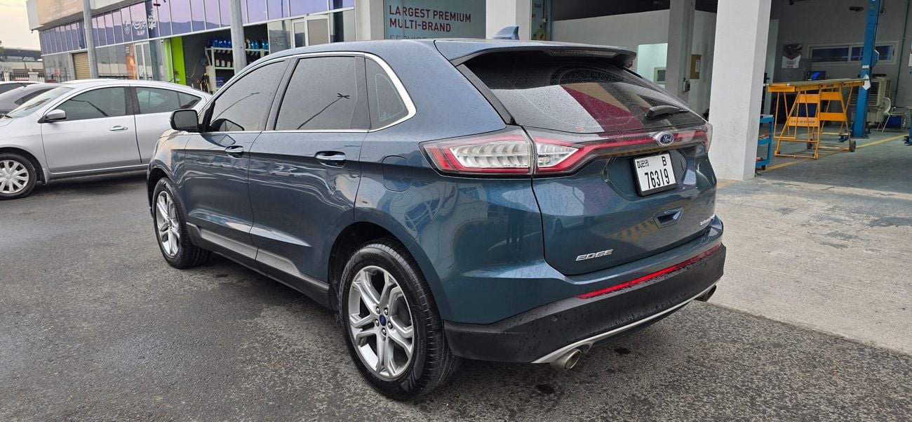 فورد إدج Titanium