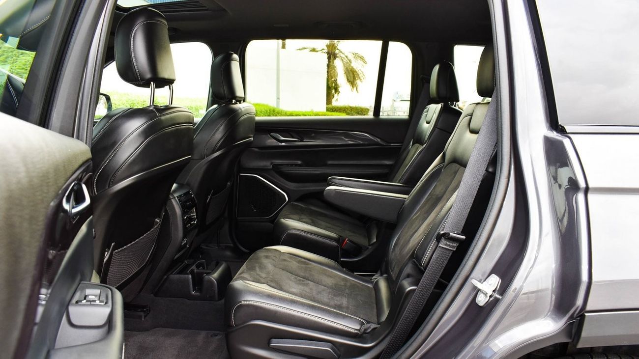 Jeep Grand Cherokee Canadian specs