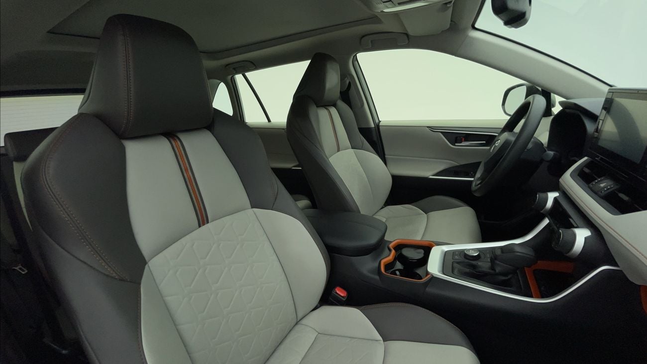 تويوتا راف ٤ ADVENTURE 2.5 | بدون دفعة مقدمة | اختبار قيادة مجاني للمنزل