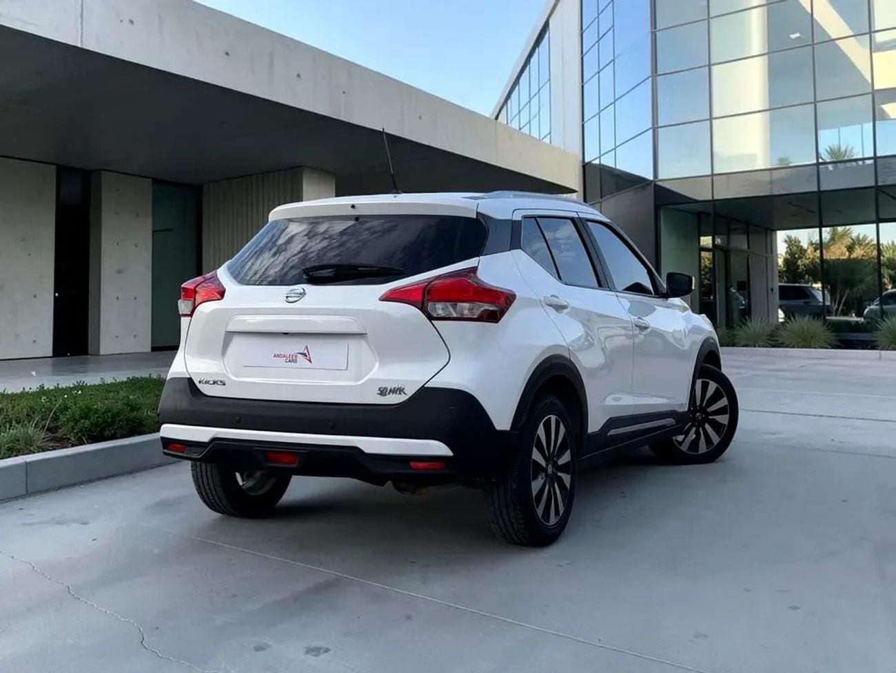 Nissan Kicks S 1.6L NISSAN KICKS | 1.6L I4 – ECONOMICAL & PRACTICAL | 2018 | GCC SPECS | AED 930 PER MONTH