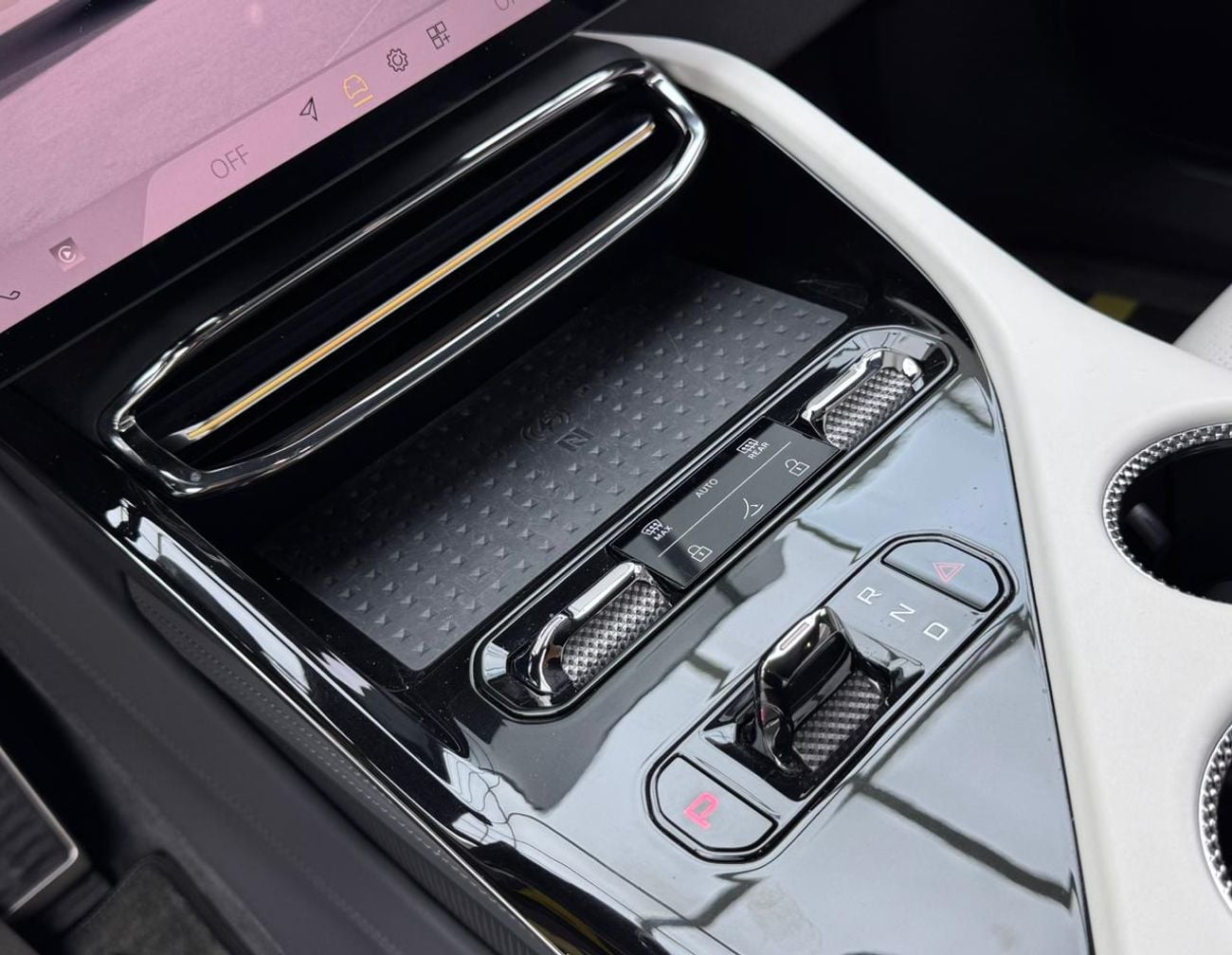 لوتس إيليتري 2024 Lotus Eletre R, 2029 Lotus Warranty, 2028 Lotus Service Pack, Full Lotus Service History, GCC