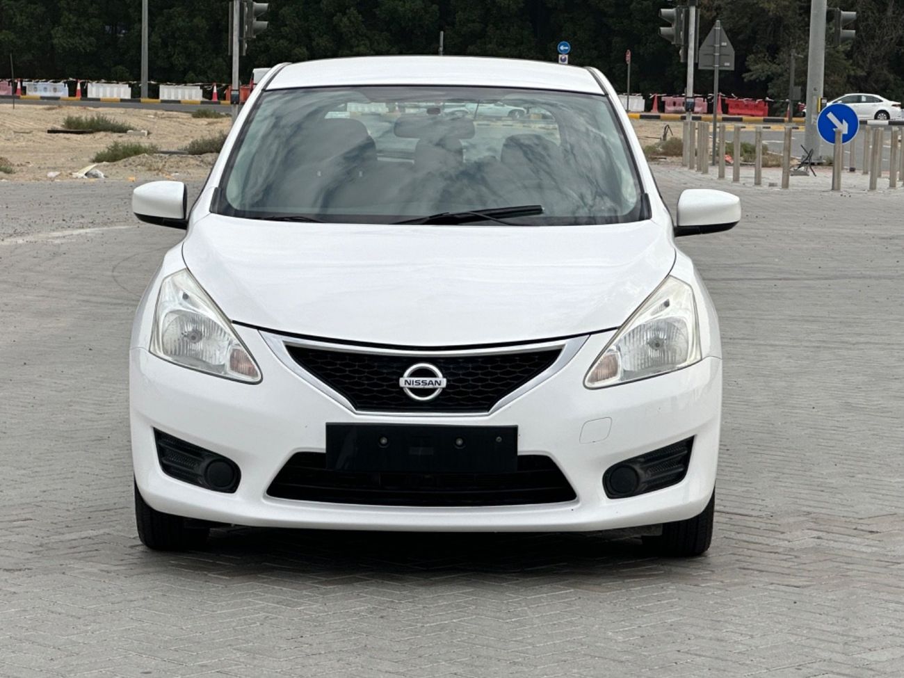 نيسان تيدا موديل 2016 خليجي حاله ممتازه من الداخل و الخارج