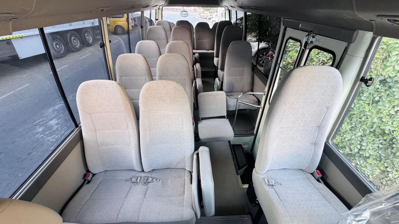 Toyota Coaster 26 SEATERS BUS | RHD | AUTOMATIC TRANSMISSION | 2014 | 4.0L DIESEL ENGINE | AIR CONDITIONER | NEAT A