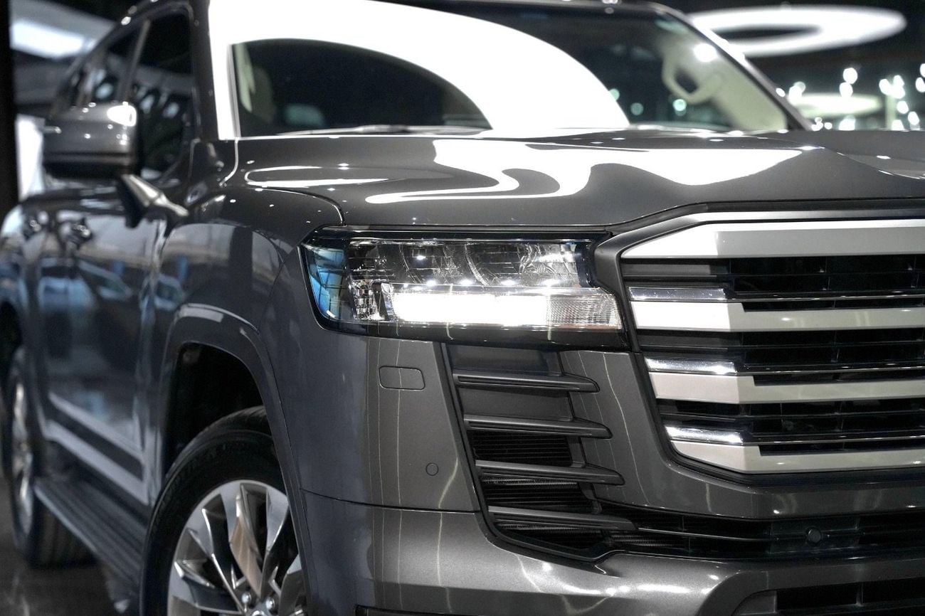 تويوتا لاند كروزر 2023 Model GXR Twin Turbo 3.5L Engine Full Option Very Perfect Condition