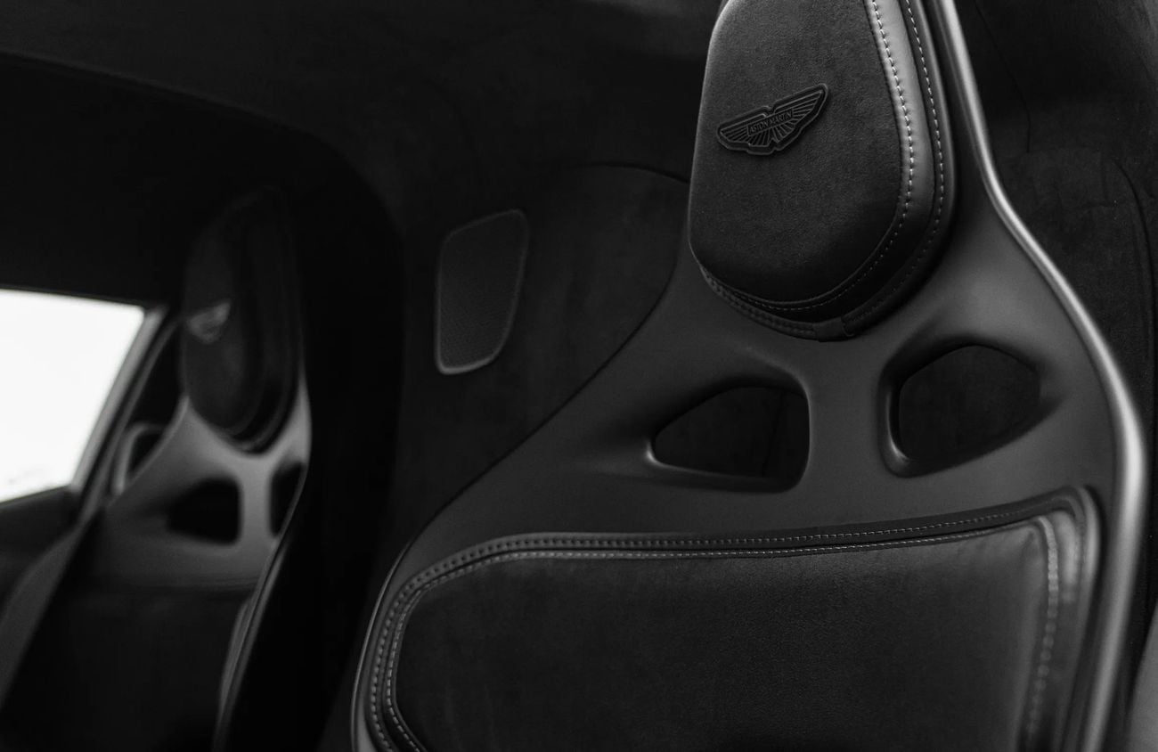 Aston Martin Valhalla 4.0L V8 Twin-Turbo Engine + eMotors