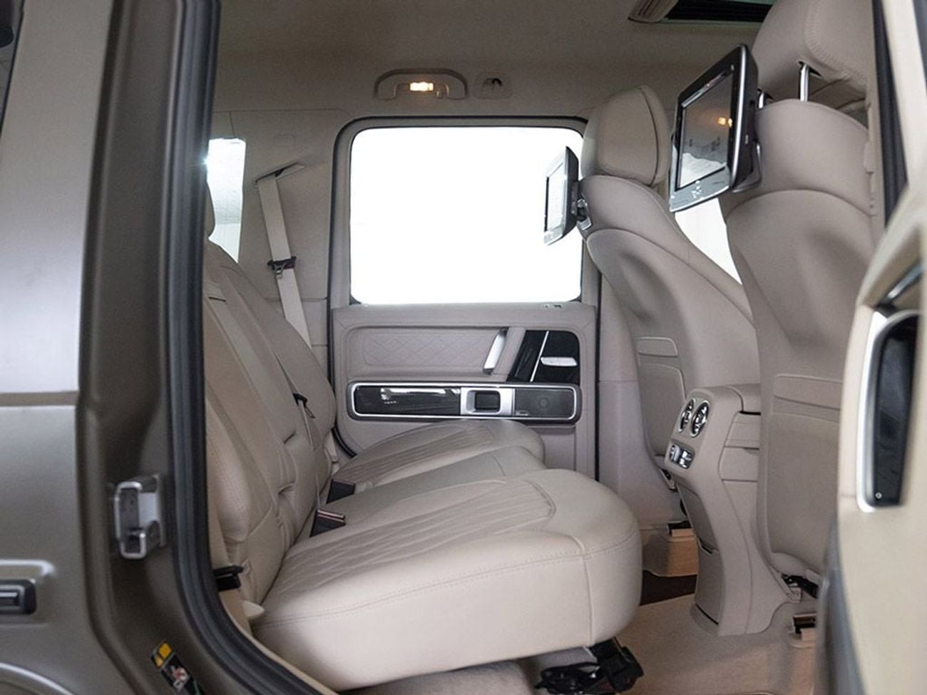 مرسيدس بنز G 63 AMG 2023 Mercedes-Benz G63 / Mercedes Warranty / GCC