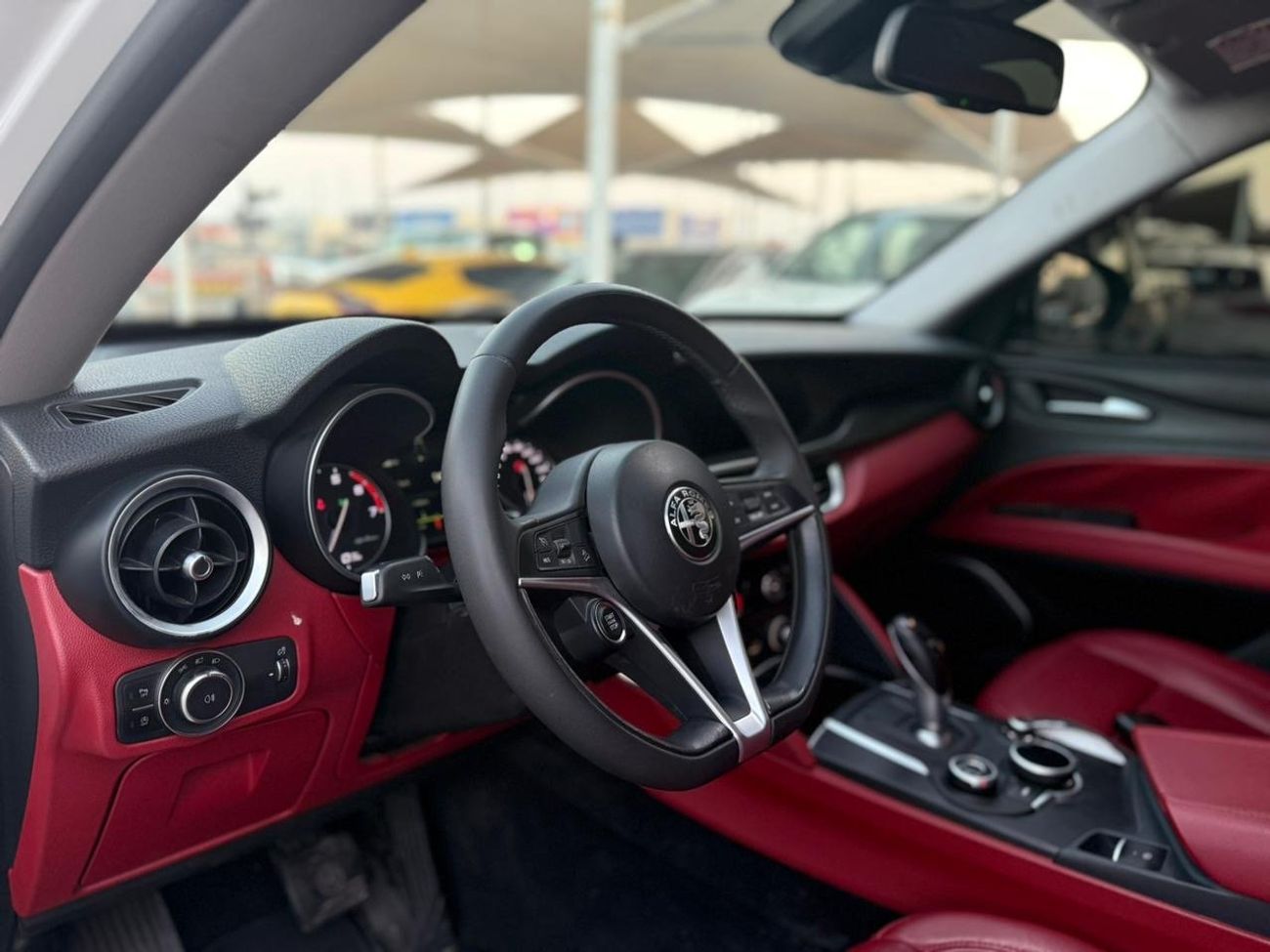 Alfa Romeo Stelvio Light Edition 2.0L