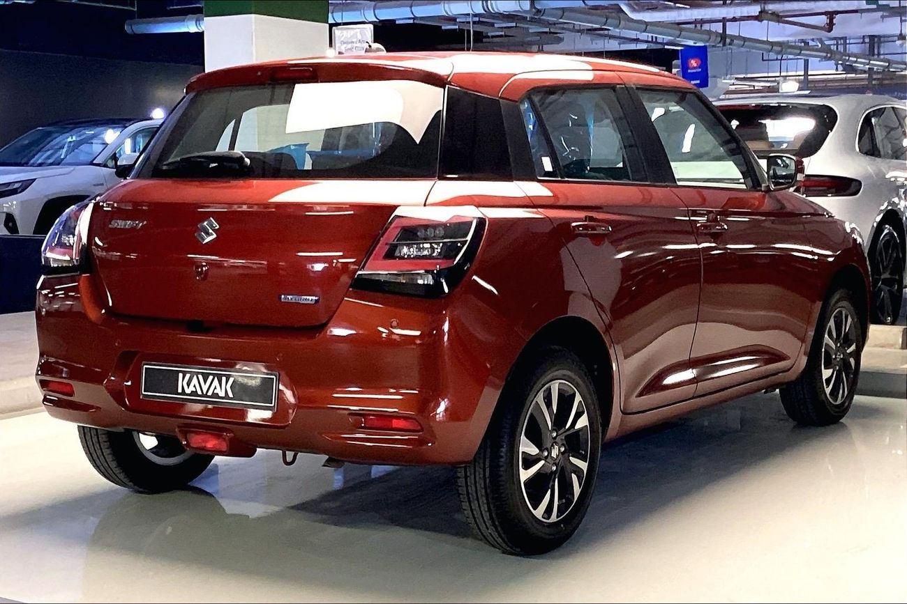 سوزوكي سويفت GLX | National Day Celebration | شامل الضمان | 0 ﺪﻔﻋﺓ ﺃﻮﻟﻯ