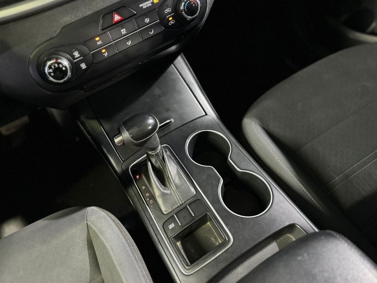 كيا سورينتو Base 2.4L FWD