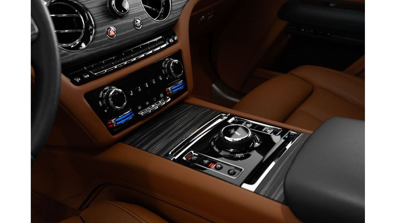 Rolls-Royce Ghost 2022 Rolls-Royce Ghost / Rolls-Royce Warranty & Service Contract