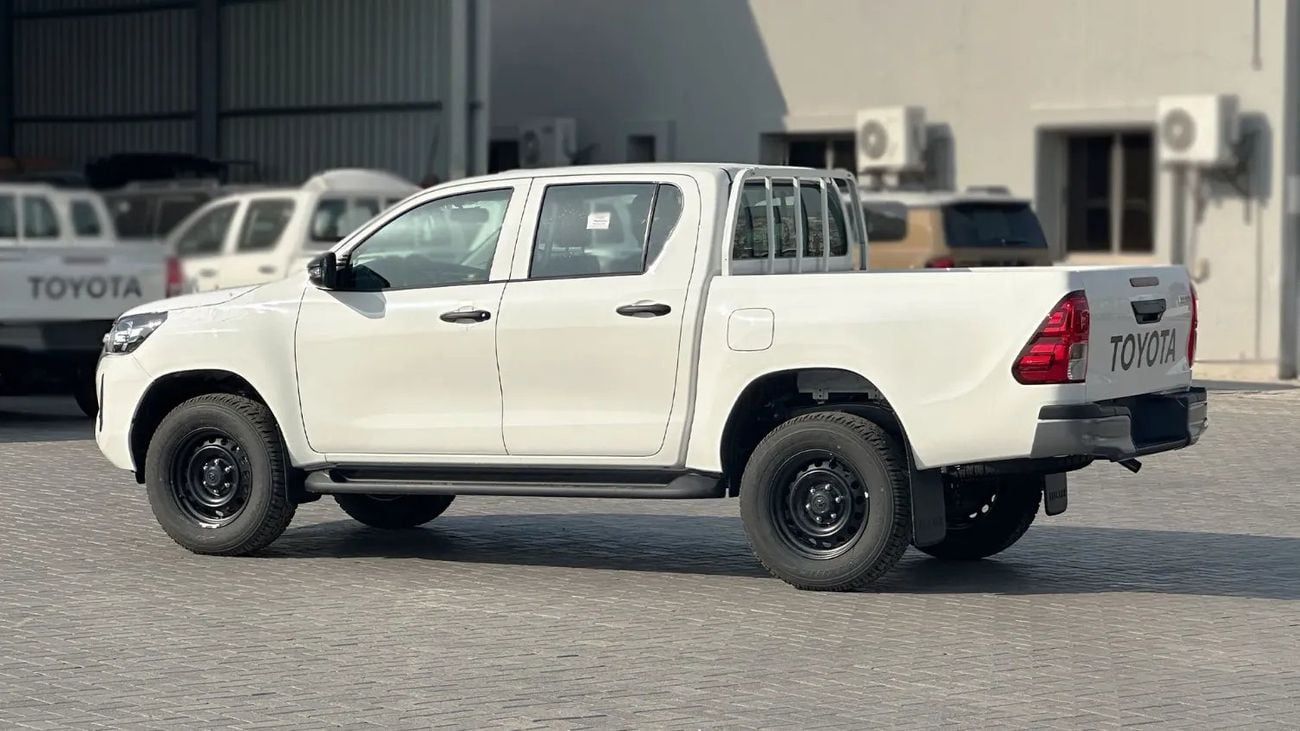 تويوتا هيلوكس GL Toyota/HILUX P DC 4WD/2.7L STANDARD 5MT