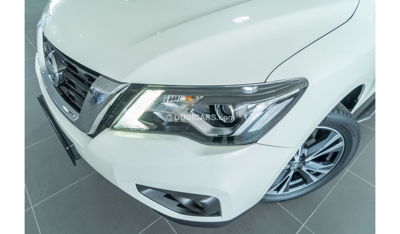 نيسان باثفايندر 2018 Nissan Pathfinder SL Full Option / 7-Seater / Full Nissan Service History