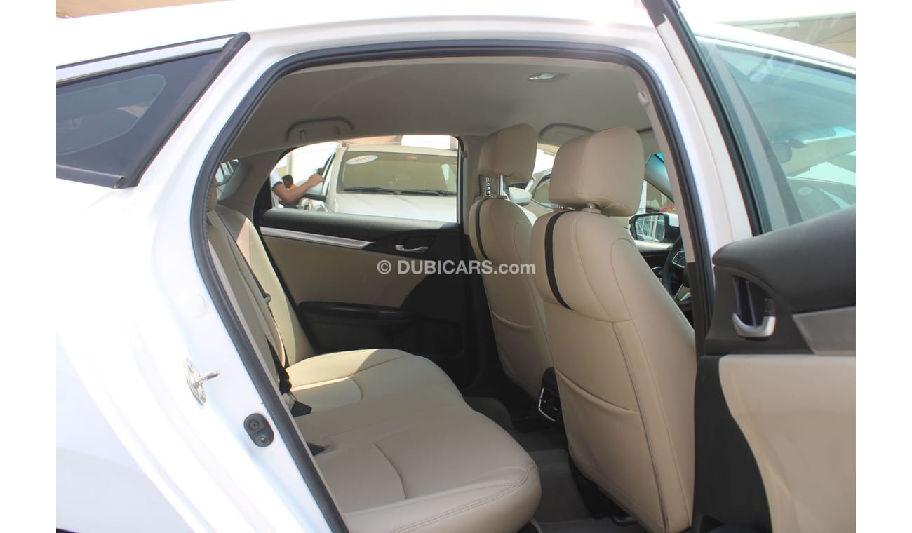 هوندا سيفيك DX خالية من الحوادث - خليجي - مكينة 1600 سي سي - صبغة وكالة