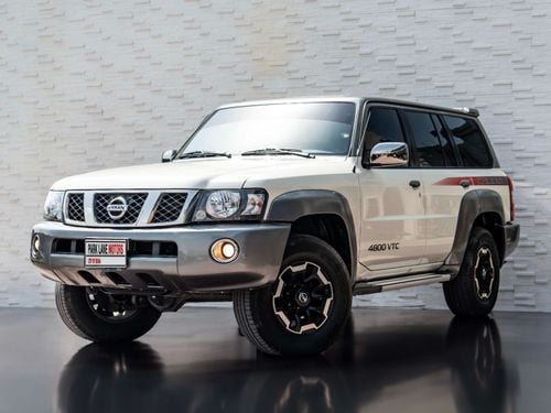 Nissan Patrol Safari Super Safari 4.8L A/T