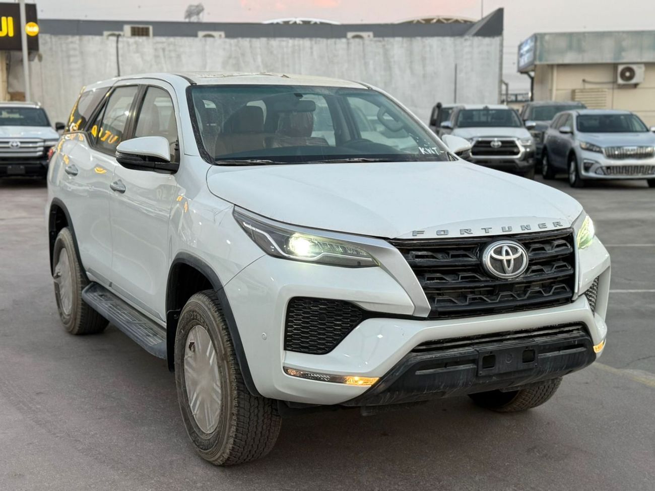 تويوتا فورتونر EXR 2.7L (160 HP) TOYOTA FORTUNER 2.7 2023 GCC