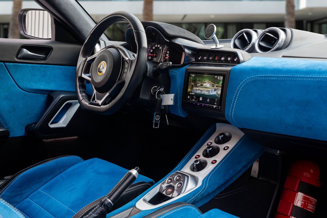 لوتس إيفورا 400 | 3,917 P.M  | 0% Downpayment | Low Mileage!