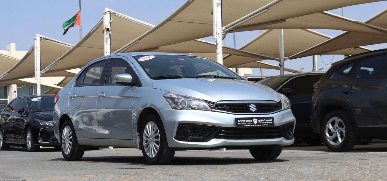 سوزوكي سياز سوزوكى سياز - 2023 - خليجى - بدون حوادث - محرك 1.5 - بحاله ممتازه فى الداخل والخارج