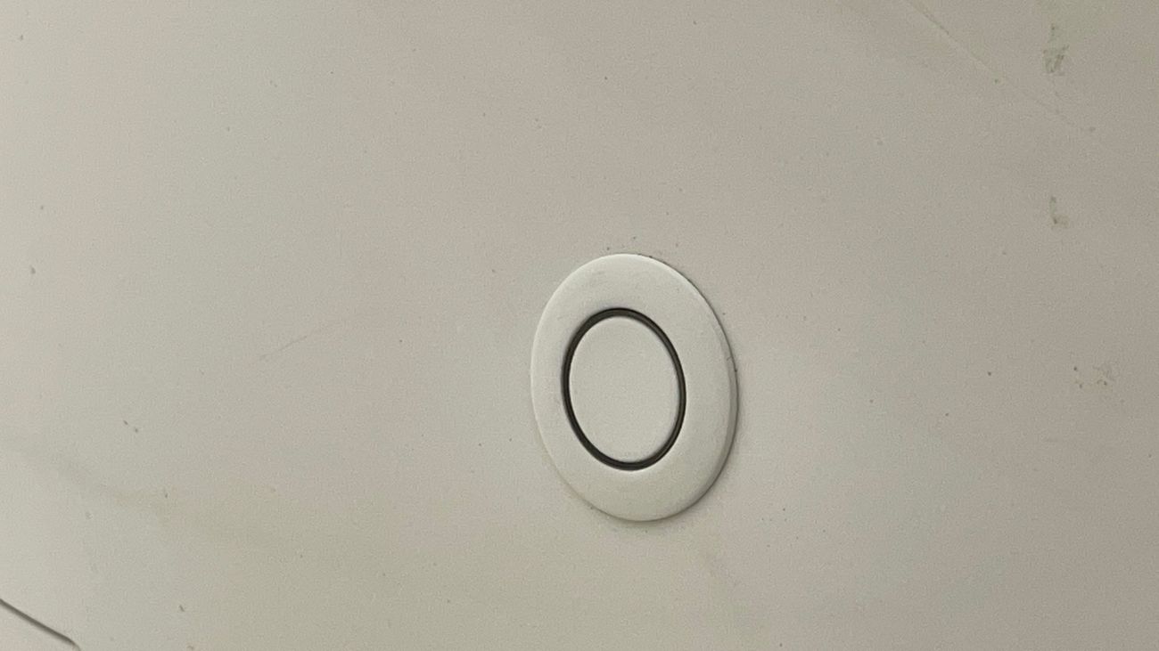 تويوتا كورولا XLI 1.6 | بدون دفعة مقدمة | اختبار القيادة في المنزل