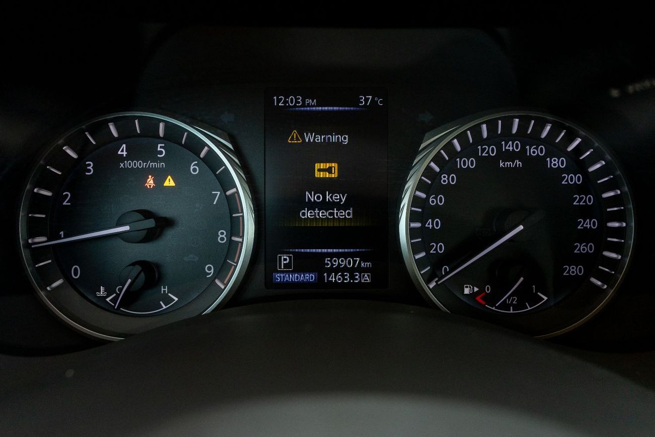 Infiniti Q50 Luxe 3.0L