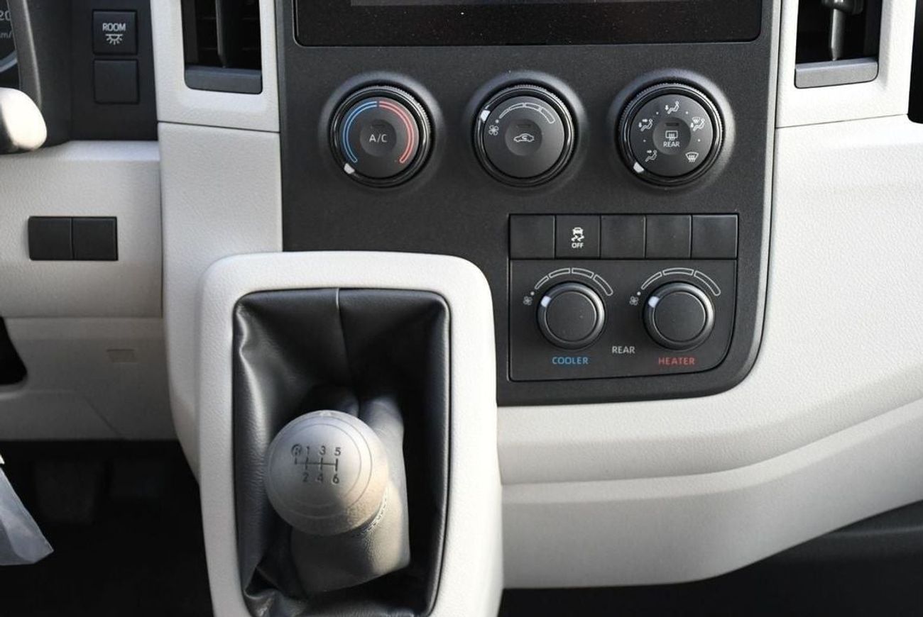 Toyota Hiace Hiace 3.5L MT With Rear Heater